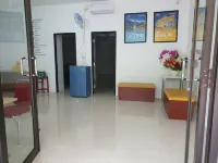 Joy Homestay @ Pulomas RedPartner Hotel dekat Universitas Gunadarma Kampus J5