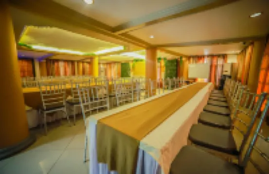 Villa Esmeralda Bryan's Resort Hotel and Restaurant
