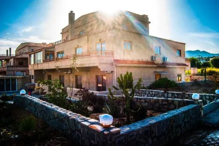 Ledras海灘酒店