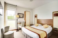 Brit Hotel de La Côte des Havres Hotels in Vaudrimesnil