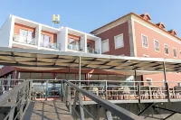 Douro Hotel Porto Antigo Hotels in Рибадору