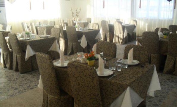Hotel Zeto - Housity