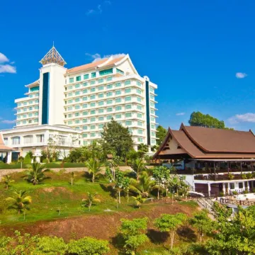 Champasak Grand Hotel Отели в г. Паксе
