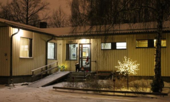 4. 게스트하우스 -..