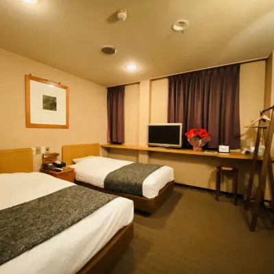 โรงแรมฟรีสไตล์ โรงแรมใกล้สถานีคานาเตะ