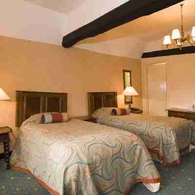 George & Pilgrims Hotel Rooms