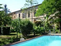 Château de Vallègue Hotels in Vallègue