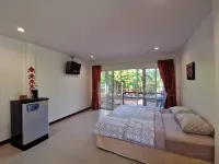 Garden Riverside Amphawa