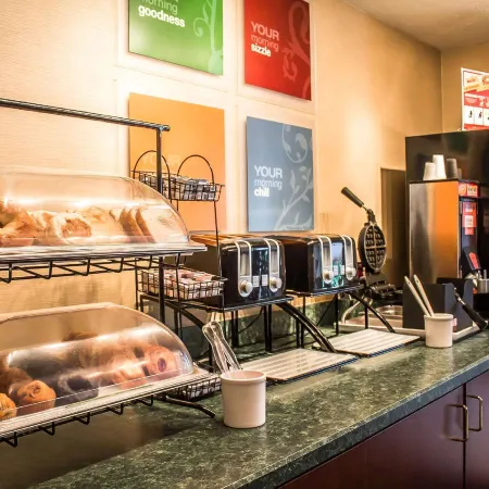 Comfort Inn & Suites Wilkes Barre - Arena
