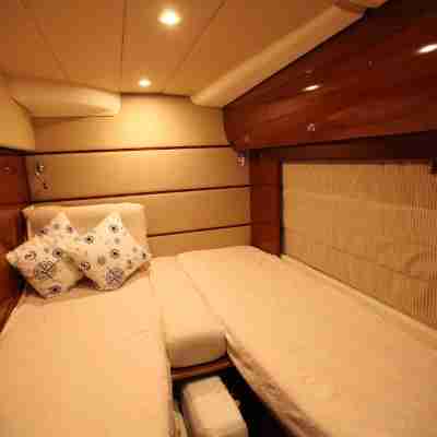 Ekimbey Yatch Rooms