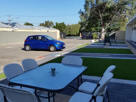 Perth City Motel Отели в г. Wattle Grove