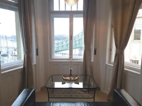 バタフライ ホーム ドナウ