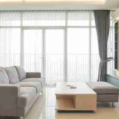 Elegant and Spacious 3Br at Ciputra International Apartment Others