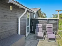 "Allydia" - 400m from the Sea Hotels in Oksbol