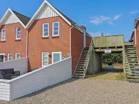 "Tuve" - 2.5km from the Sea