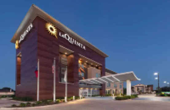La Quinta Inn & Suites by Wyndham Texas City I-45