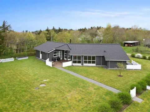 "Jannic" - 300m to the Fjord