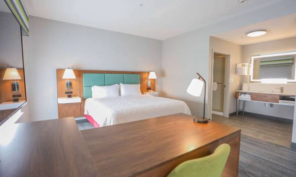 Hampton Inn & Suites Bay City