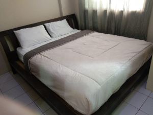 Studio Room Emerald Hill by SR Rooms the Apartel