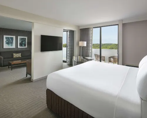 Sonesta Charlotte Lower South End Hotels near Executive Park