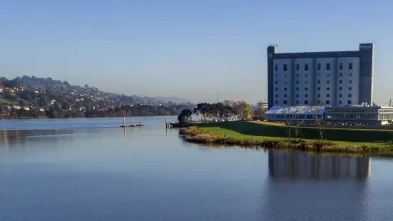 Peppers Silo Launceston