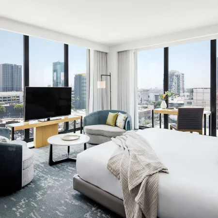 Dream Hollywood by Hyatt Отели рядом с достопримечательностью «Киностудия Paramount»