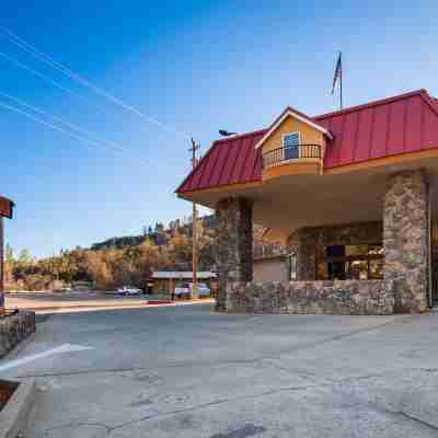 Best Western Plus Yosemite Way Station Motel Hotel Exterior