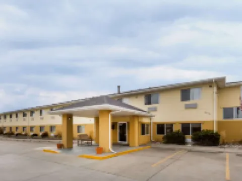 Baymont by Wyndham Billings Hotels in Billings