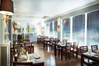 Hotel Ploener See by Tulip Inn - sarapan