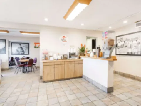 Super 8 by Wyndham Grand Junction Colorado Hotel di Grand Junction