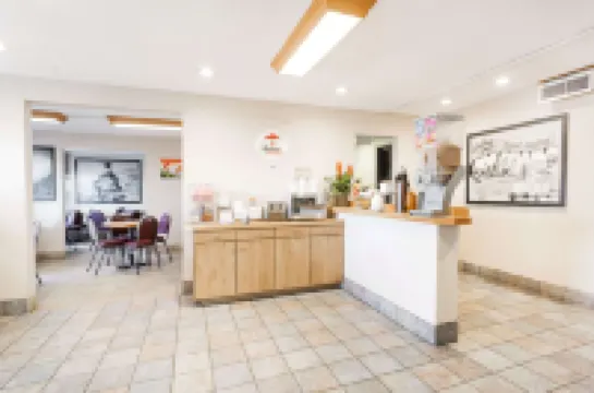 ซุปเปอร์ 8 บายวินด์แฮม แกรนด์จังก์ชั่น โคโลราโด โรงแรมในแกรนด์จังก์ชั่น