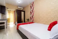 RedLiving Apartemen Green Lake View Ciputat Hanna Property Tower B
