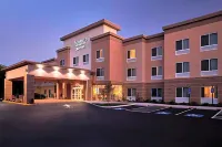 Fairfield Inn & Suites Alexandria Hotels in Belle Haven