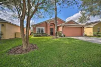 10 Mi to Disney + Heated Pool: Florida Abode! - مسبح