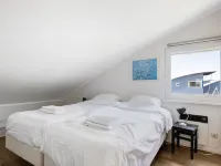 Rietwoning 16 Hotels in Anjum