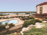 La Quinta Inn & Suites by Wyndham Marble Falls - Pools