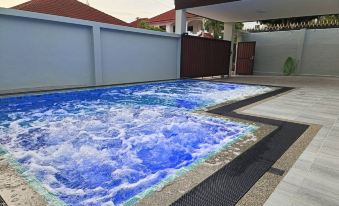 Private Pool Villa with Jacuzzi at Royal Park Village - Walk to the Beach - Max 3 Adult Males