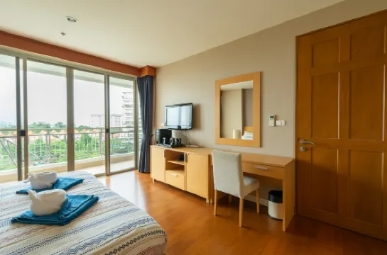 503C - 1 Bdr Condo with Seaview Boathouse Hua Hin