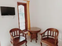 Tata Homestay Family Hotels in Borobudur Subdistrict