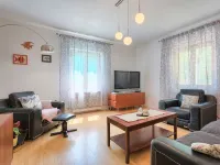 Corina Hotels in Sisan