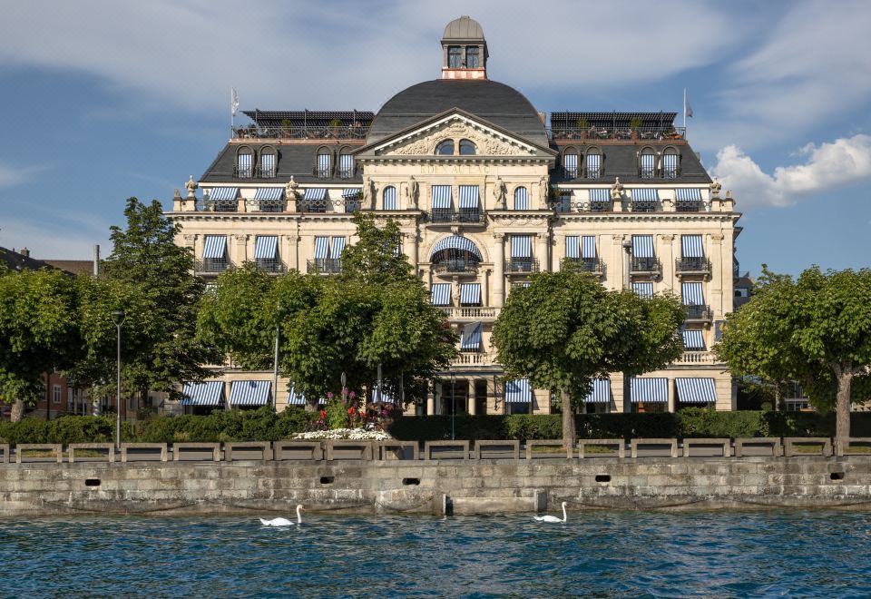 1. 라 리저브 에덴..