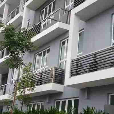 Octagon Ipoh by Plush Hotel Exterior