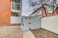 Luxe Denver Condo w/ Community Patio & Grill Hotels near Loaf ＇N Jug