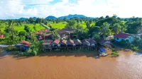 Mr Tho's Bungalows Hotels in 