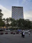 Chang Chun Hua yi Hong Fu le live white-collar apartment