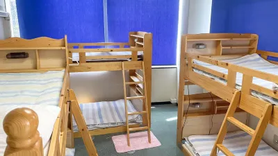 GuestHouse Anchor Отели рядом со станцией JR Koshienguchi station