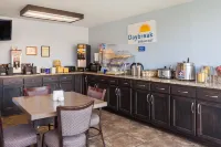 Days Inn by Wyndham Jackson - breakfast
