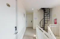 RedDoorz @ Garden Boulevard Citra Raya Tangerang Hotels in Cikupa