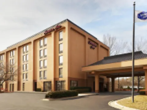 ハンプトン  イン ローリー / ケーリー ケーリーのホテル