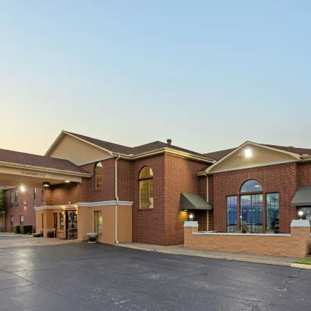 Best Western Plus Lonoke Hotel
